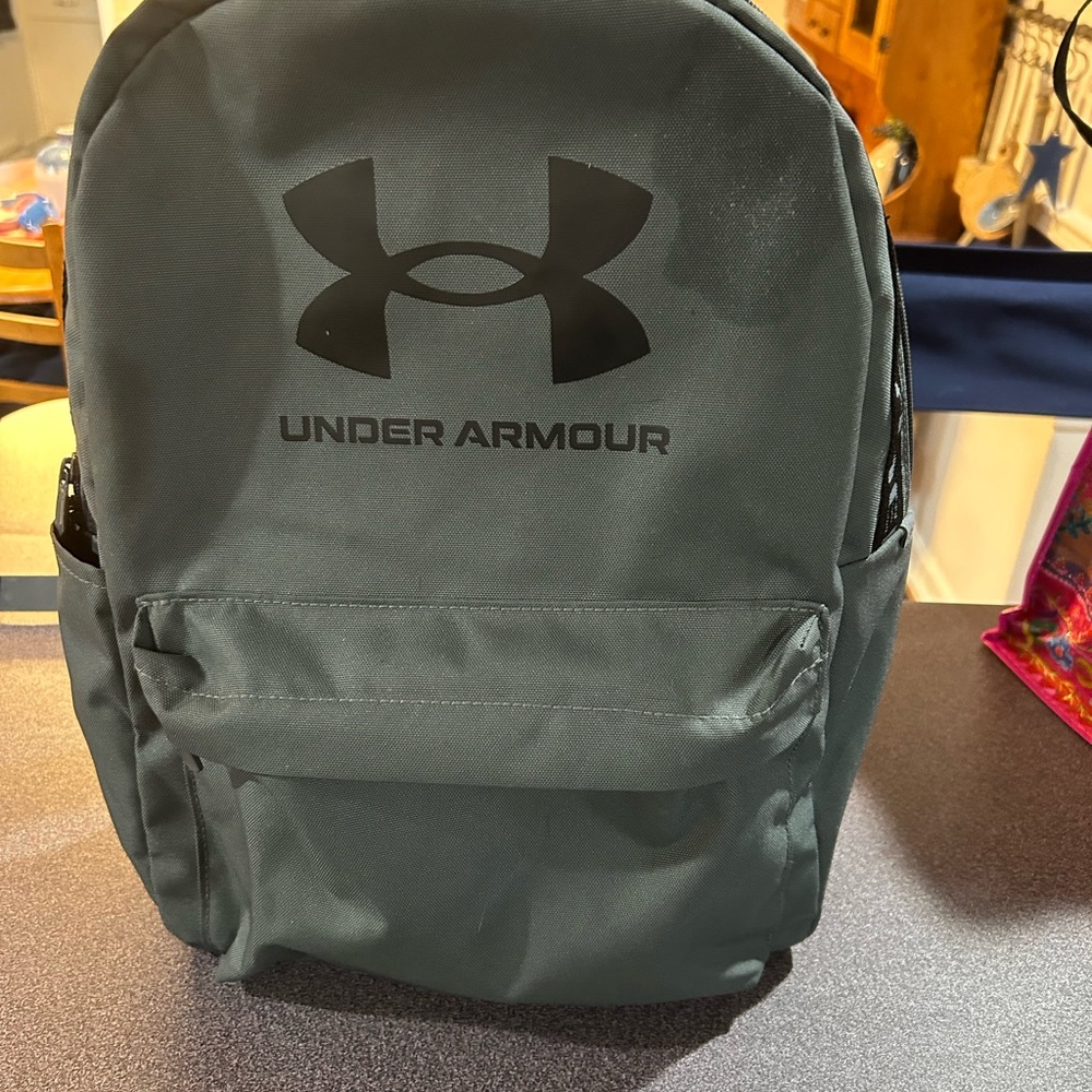 Under Armour Black Backpack Sleek Durable Design